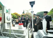 Pj Gubernur Jabar Ajak Teladani dan Warisi Sifat Kepahlawanan