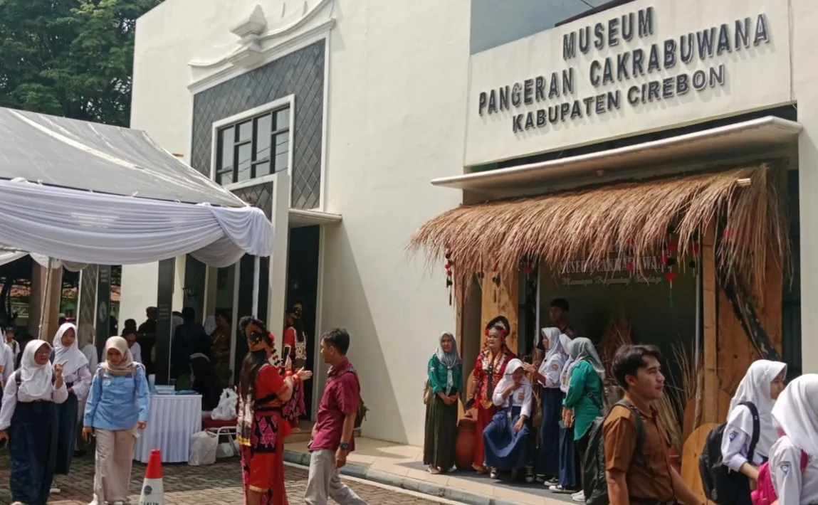 pameran museum Cakrabuwana, yang digelar Disbudpar Kabupaten Cirebon, -humas Kab Cirebon-