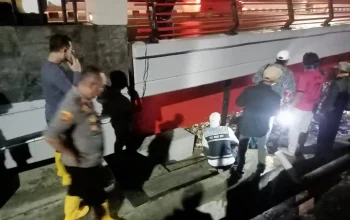 Banjir Genangi Tiga Desa di Kecamatan Tomo, Polisi Sigap Lakukan Ini