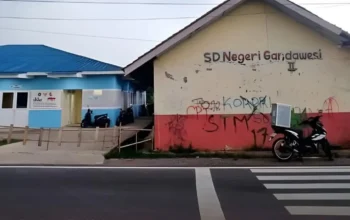 Viral Bangunan SDN II Gandawesi Kontras dengan Dapur MBG, Disdik Pastikan Masuk Program Perbaikan.